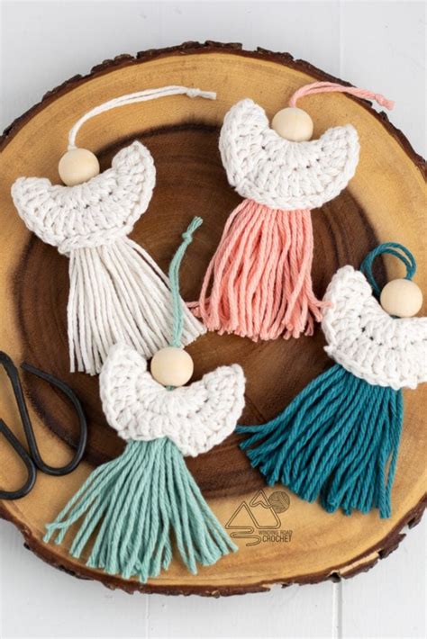 Crochet Christmas Angel Ornament Pattern