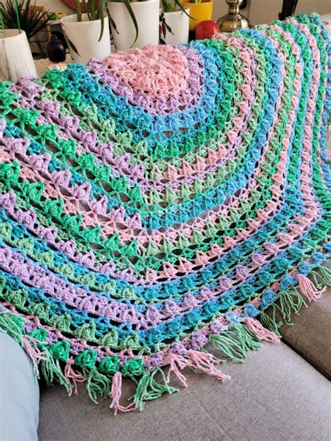 Crochet Circle Blanket Pattern