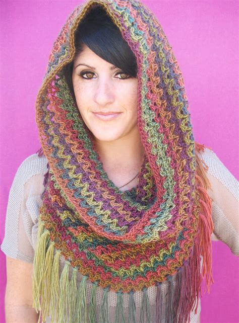 Crochet Cowl Scarf Patterns