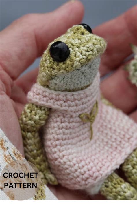 Crochet Frog And Toad