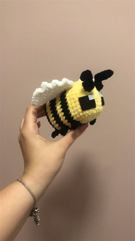 Crochet Minecraft Bee