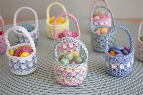 Crochet Mini Easter Basket