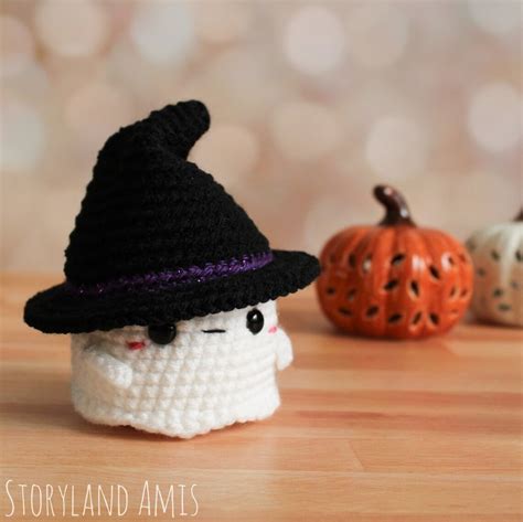 Crochet Mini Witch Hat