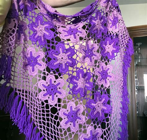 Crochet Shawl With Flowers