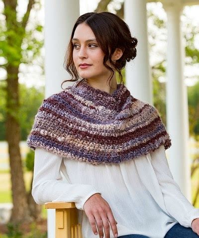 Crochet Shoulder Cowl