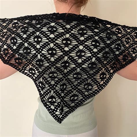 Crochet Skull Shawl