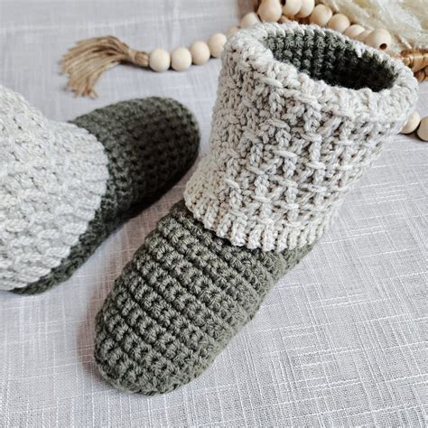 Crochet Slipper Boots