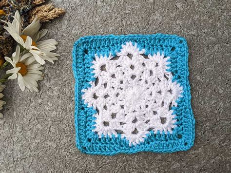 Crochet Snowflake Granny Square