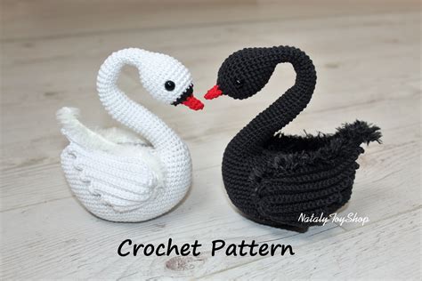 Crochet Swan Free Pattern