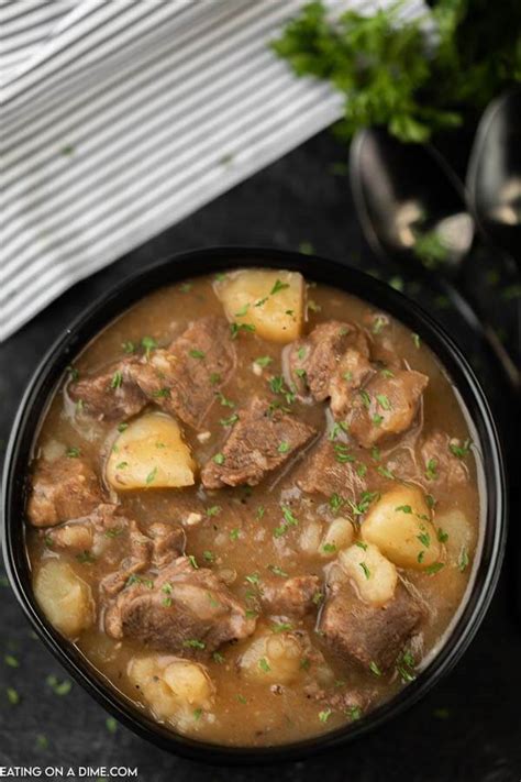 Crock Pot Delight: Delicious Potato Stew Cooked to Perfection