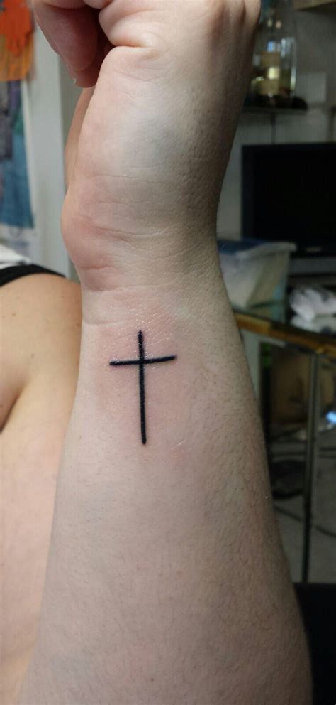 16 Simple Pretty Cross Designs Images Simple Cross Tattoo