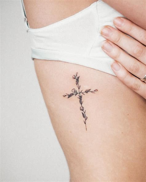 Cross Female Tattoos
