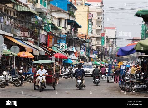 Crowded Street Phnom Penh