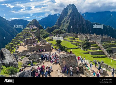 Crowds at Machu Picchu