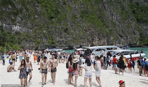 Crowds at Maya Bay