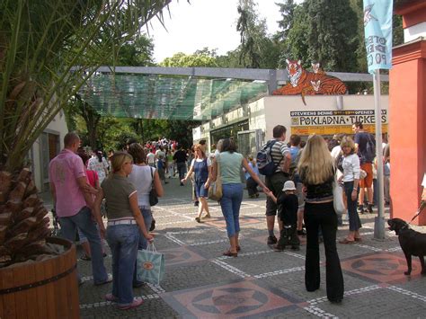 Crowds at Prague Zoo