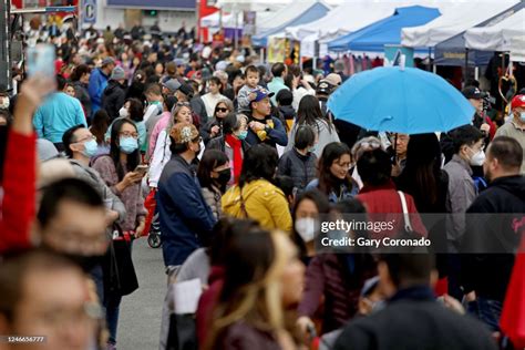 Crowds at the Alhambra
