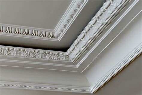 Crown molding ceiling design