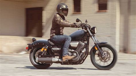 Cruiser Motorcycles: Relaxed and Approachable