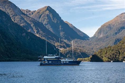 Cruising Doubtful Sound