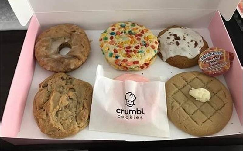Crumbl Cookies Experience