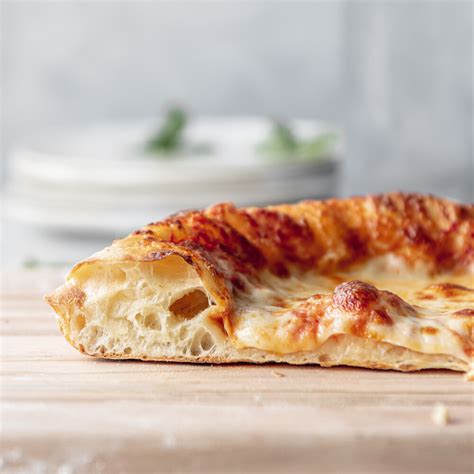Crust Pizza & Convenience