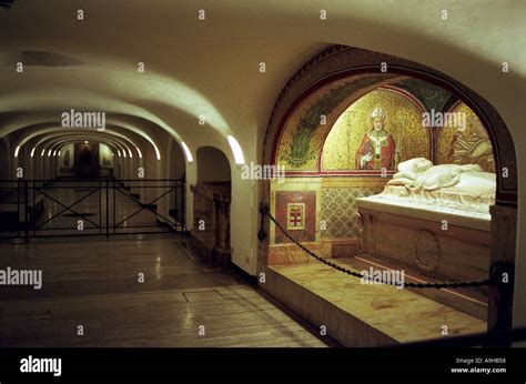 Crypt of the Popes highlight