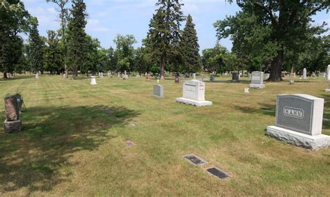 Crystal Lake Cemetery