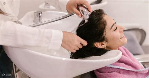 Cuci Rambut Tiup