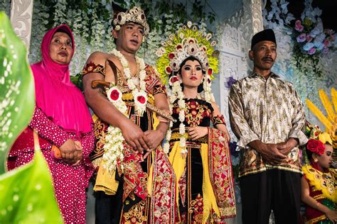 Magical Photos of an Indonesian Wedding