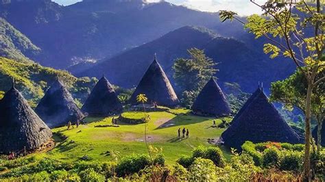 Cultural performance Wae Rebo