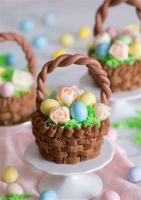 Cupcake Easter Baskets