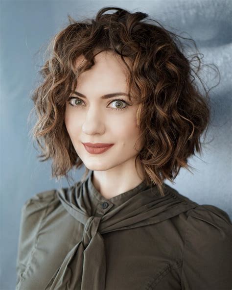 65 Different Versions of Curly Bob Hairstyle Curly hair styles