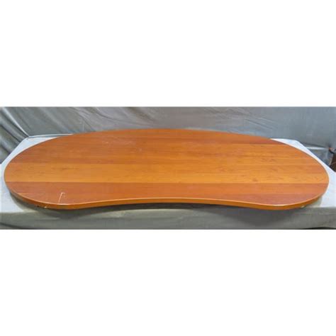 Curved Table Top View