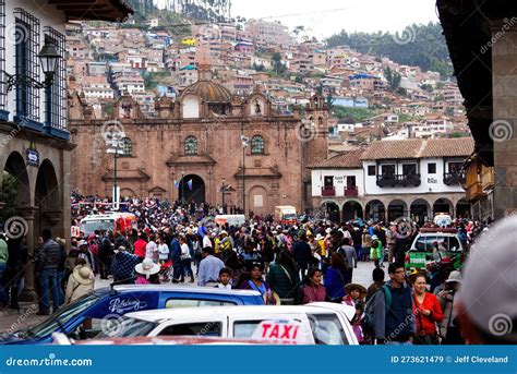 Cusco Crowds