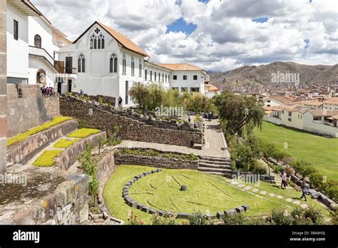 Cusco small courtyard