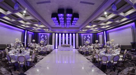 Customizable banquet hall