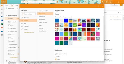 Customize an Outlook Email Theme