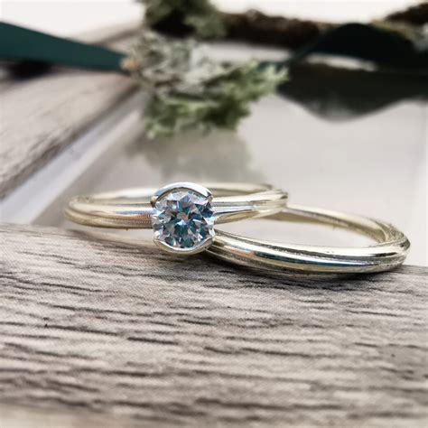 Customizing Your Wedding Band Set