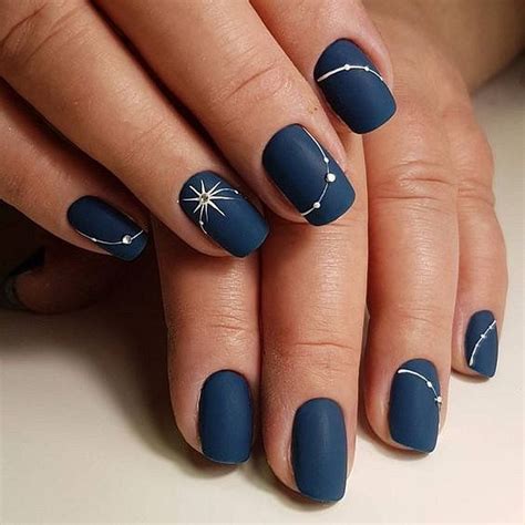 Cute New Year's Nails Short: 10 Amazing Ideas For 2023