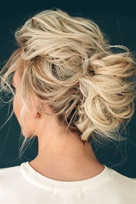 15 Easy and Quick Updos to do in 5 Minutes or Less Hair styles
