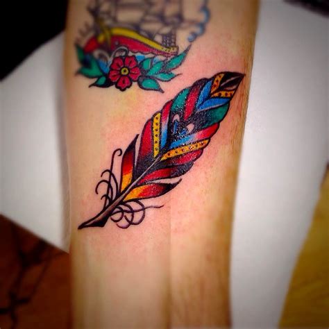 56 Cute Feather Tattoo On Wrist