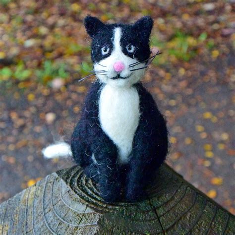 Discover the World of Cute Needle Felted Animal Friends – Charming Cats, Dogs and Other Adorable Pets Await!