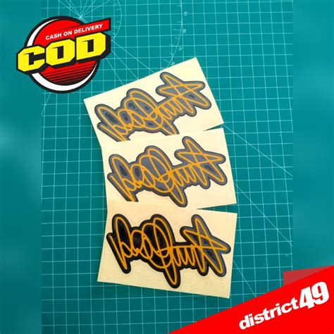 Cutting Sticker Mobil Rossi
