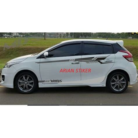 Cutting Sticker Mobil Yaris Silver