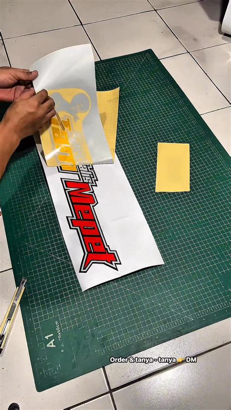 Cutting Sticker Undaan