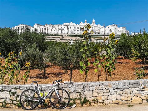 Cycling in Locorotondo