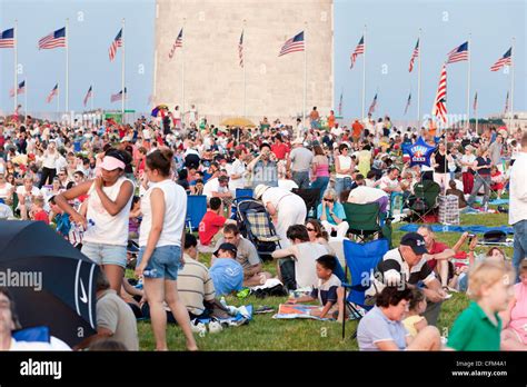 DC Crowds Tour