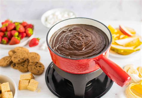 DIY Chocolate Fondue