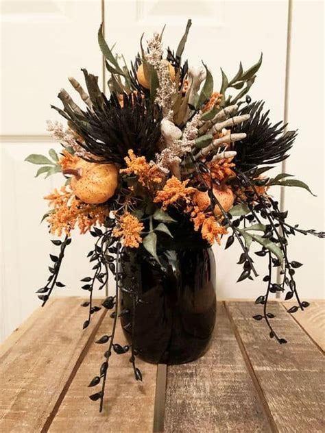 DIY Halloween Arrangements: A Fun Project